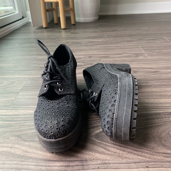 Urban Outfitters Chunky Platform Shoe - Picture 4 of 8